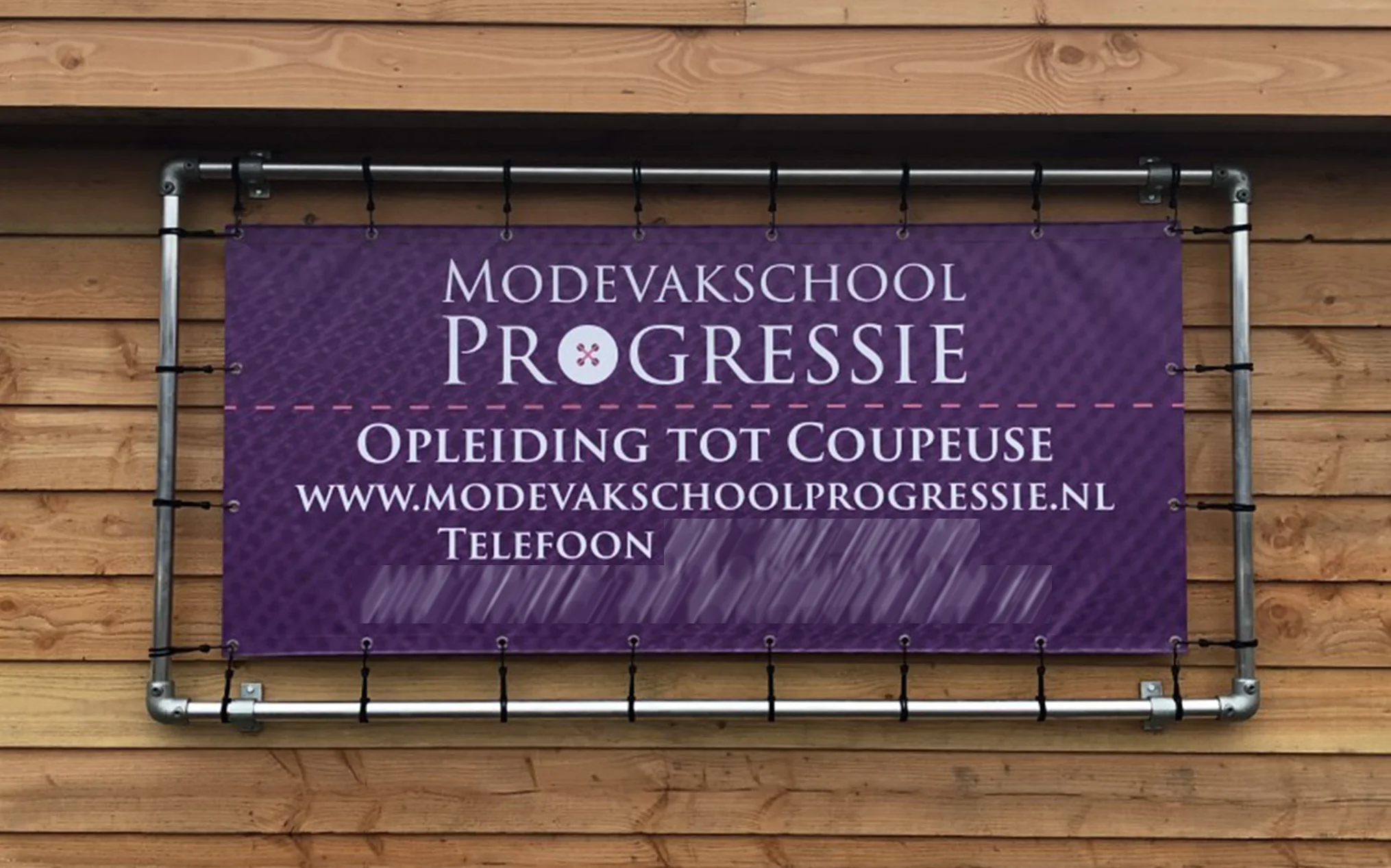 Voorbeeld van Voordelig Drukwerk - Spandoek met frame